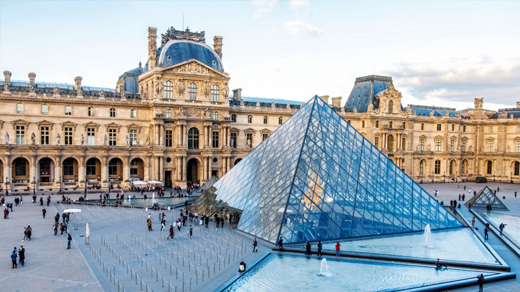 Louvre Museum