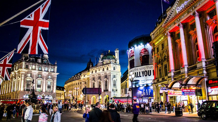 Piccadilly Circus